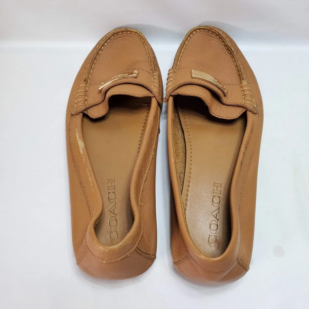 Coach Fredrica Loafers‎ Women 7.5B Tan Leather Gold Logo Driving Moccasins A5175
